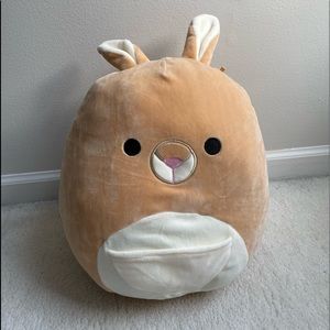 OFFICIAL SQUISHMALLOW KANGAROO - BEIGE/BROWN KANGAROO WITH POUCH